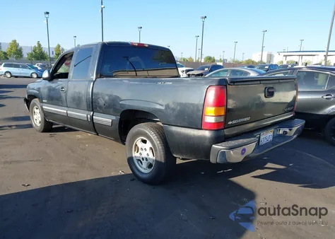 2001 Chevrolet Silverado 1500 Ls z USA, uszkodzony, nr VIN 2GCEC19T311396074